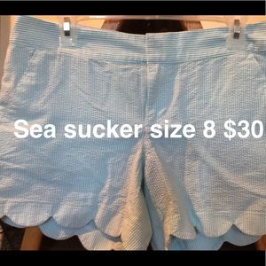 Iilly Pulitzer size 8 seersucker scalloped shorts